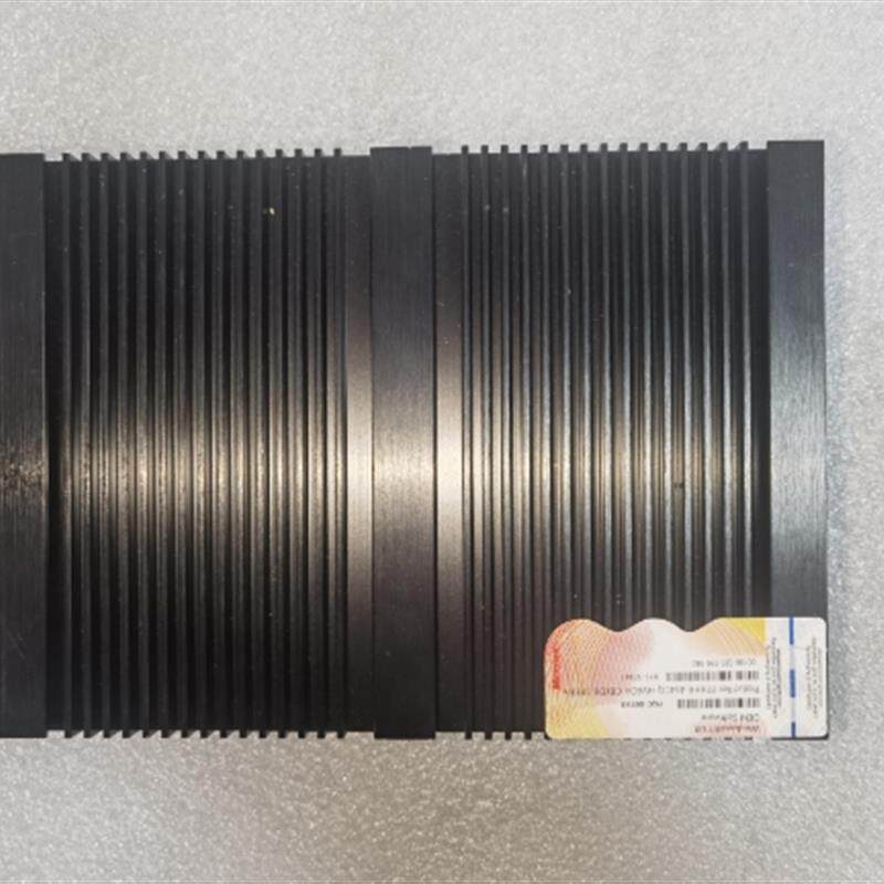 占美1037U 无风扇主机存储柜主机 6COM串口 双网卡工控机 8个USB