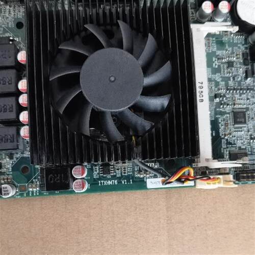 迷你一体机主板IXT-HM76  带I5-3320M POS机主板 DDR3HDMI LVDS
