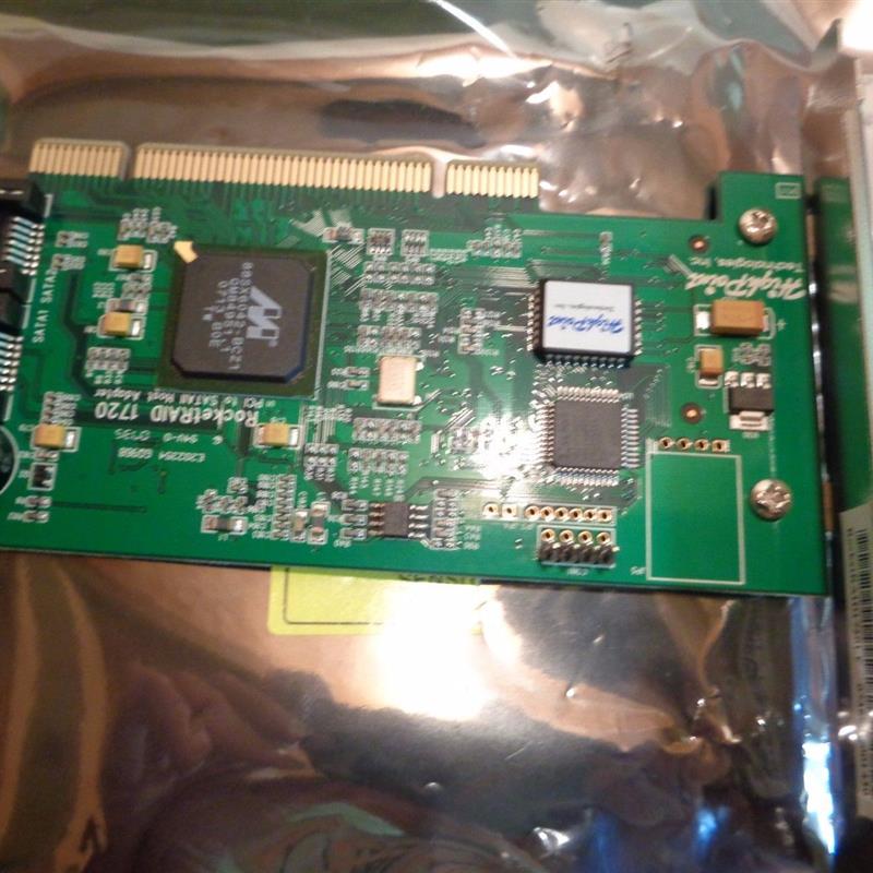 HighPoint RocketRAID 1720 阵列卡 Serial ATAII PCI 32位插槽