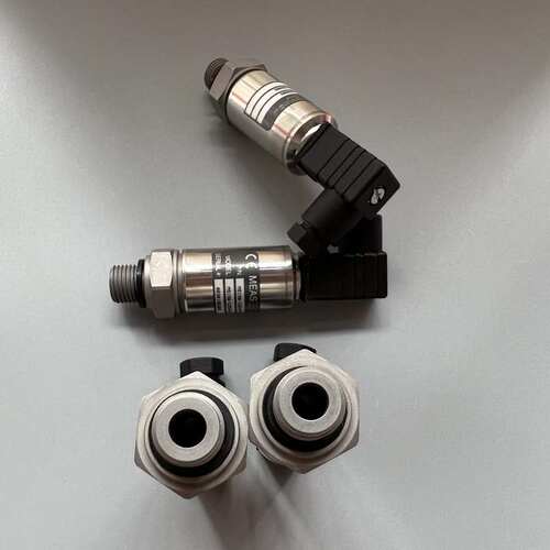 供应电压输出U5141-C28885-500PA压力传感器
