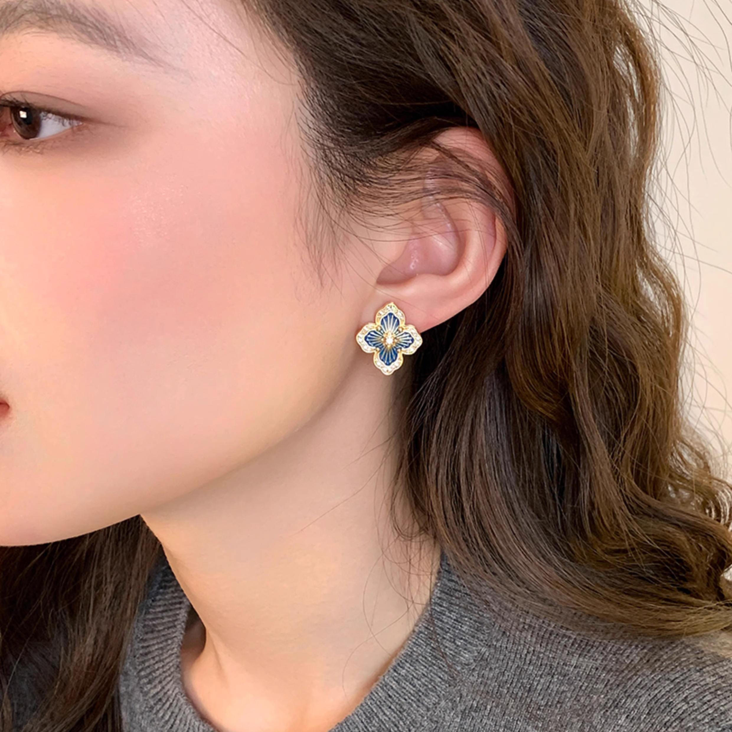 伊灿滴釉四叶草菱形耳钉女纯银