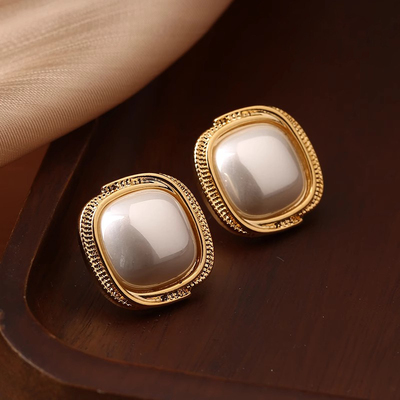 伊灿法式几何方形珍珠耳钉女