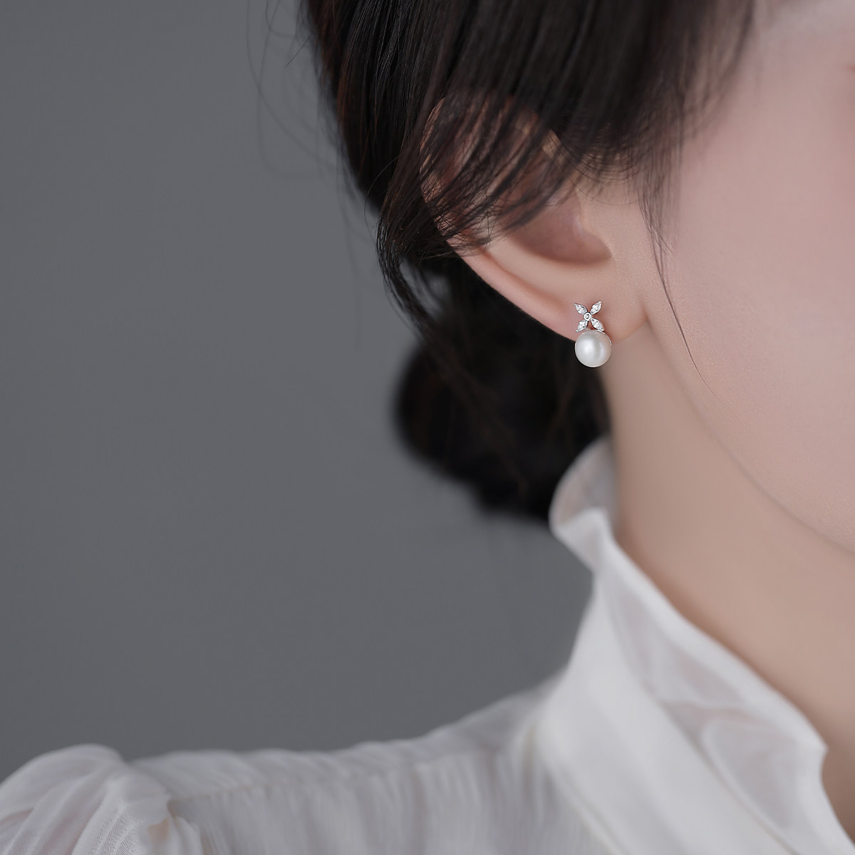 简约镶钻珍珠耳钉女纯银针轻奢小众耳环2025年新款爆款高级感耳饰,饰品/流行首饰/时尚饰品新,耳钉,淘宝优惠券,粉丝福利购,淘宝优惠卷