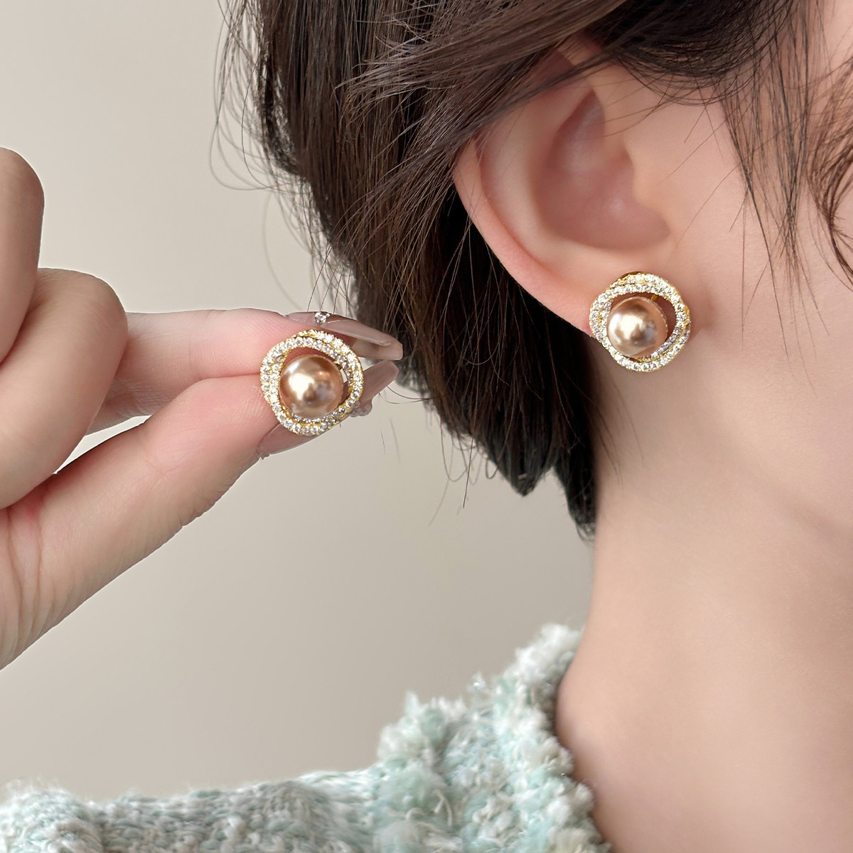 日韩轻奢水钻香槟金珍珠耳钉女纯银气质高级感耳环2025新款潮耳饰,饰品/流行首饰/时尚饰品新,耳钉,淘宝优惠券,粉丝福利购,淘宝优惠卷