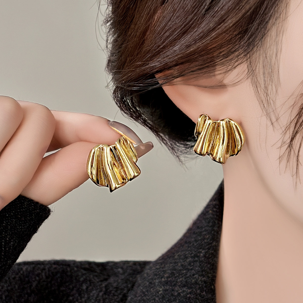 法式独特金属波浪耳钉女气质轻奢耳环2025新款爆款高级感纯银耳饰,饰品/流行首饰/时尚饰品新,耳钉,淘宝优惠券,粉丝福利购,淘宝优惠卷