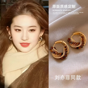 美拉德咖色圈圈耳环2026新款爆款纯银针耳钉女高级感耳扣百搭耳饰