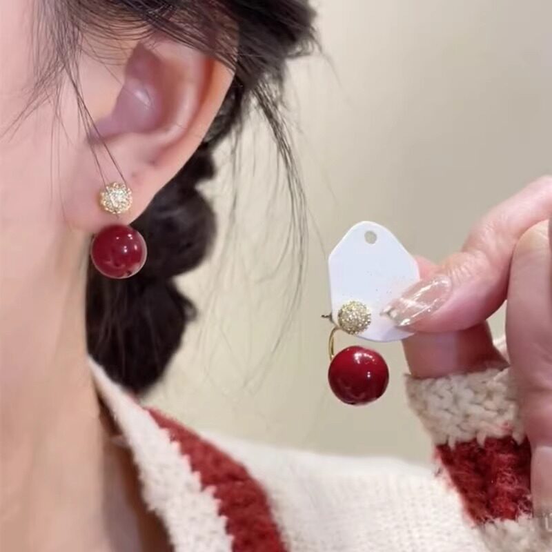 伊灿日韩一款两戴红色珍珠耳钉女