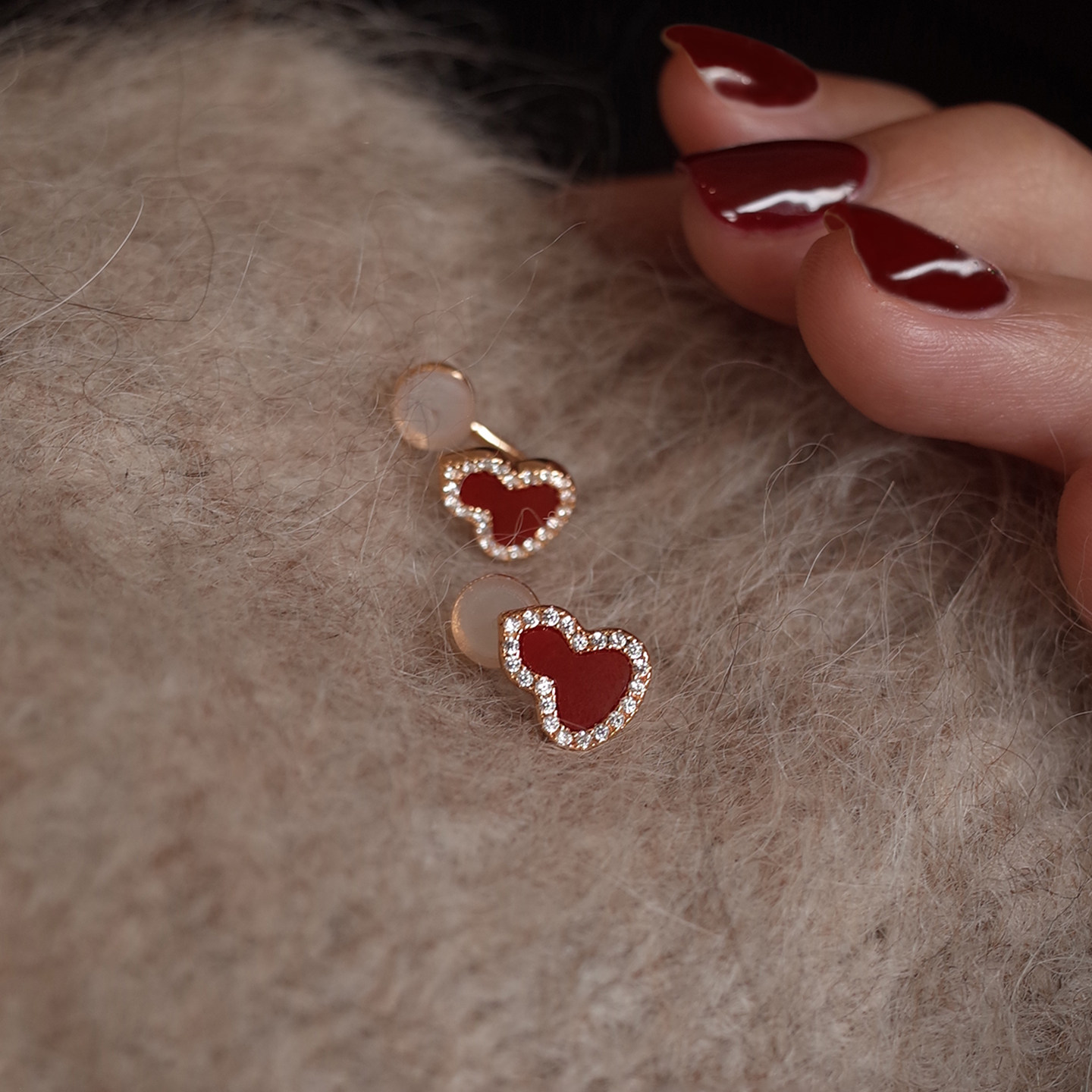 酒红色镶钻葫芦无耳洞耳夹2025新款爆款耳钉高级感纯银针耳环耳饰,饰品/流行首饰/时尚饰品新,耳夹,淘宝优惠券,粉丝福利购,淘宝优惠卷