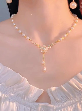 伊灿法式优雅花朵珍珠项链女