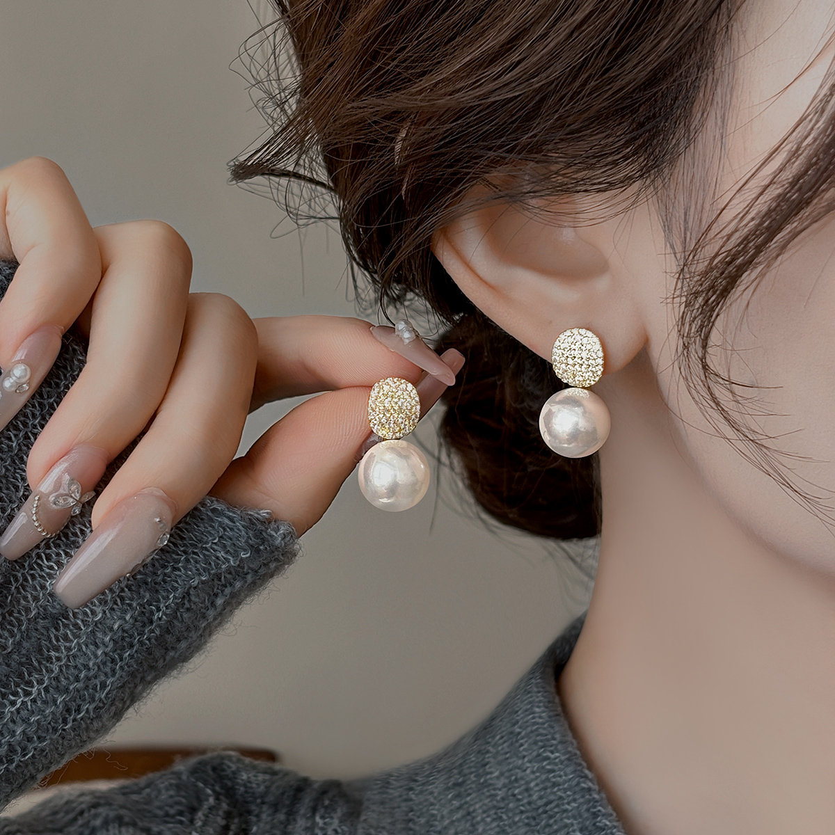 施家水钻珍珠耳钉女纯银小众设计高级感耳饰2025年新款爆款耳环