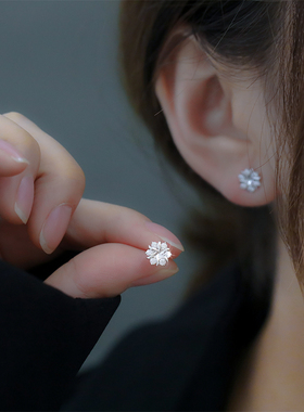 S999纯银针雪花耳钉2025年新款养耳洞耳环小巧气质高级感耳饰耳夹