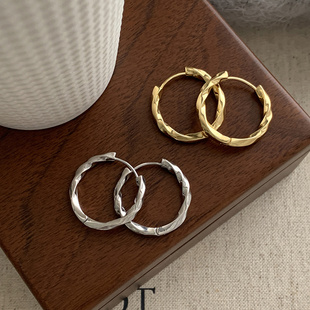 欧美风简约素圈耳环女纯银轻奢高级感耳圈2025年新款爆款耳扣耳饰