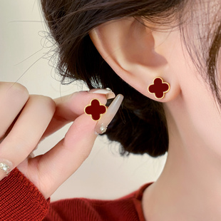 安可拉红色幸运草耳钉女2025年新款爆款高级感耳环轻奢纯银针耳饰