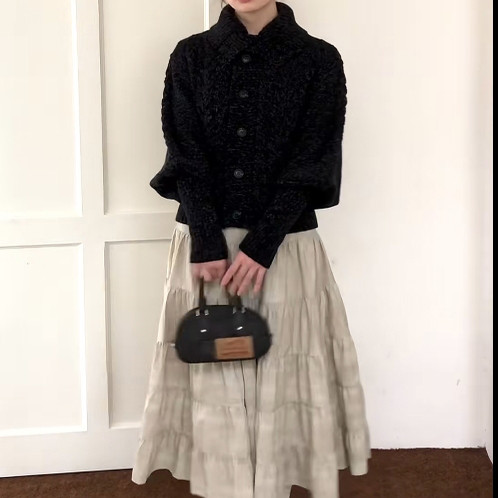 正确版】黑色高领斗篷毛衣开衫复古显瘦短款秋冬女杂点粗支毛衫,女装/女士精品,毛衣,淘宝优惠券,粉丝福利购,淘宝优惠卷