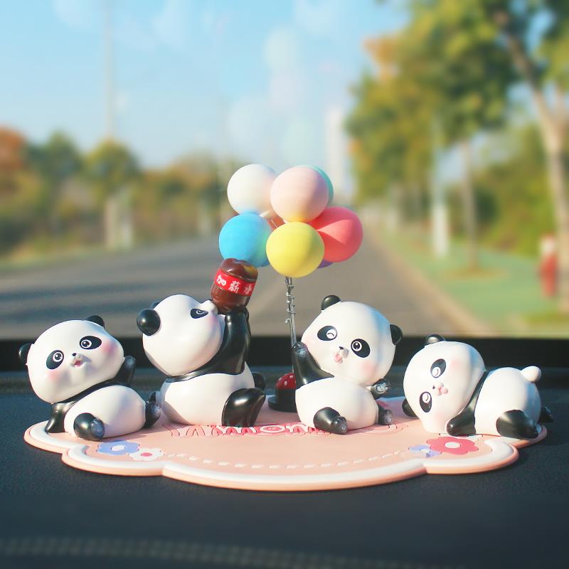 车内饰品摆件2025新款可爱熊猫网红车载香薰汽车中控台办公室装饰