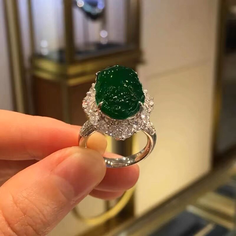 S925银天然玉髓帝王绿貔貅戒指图片