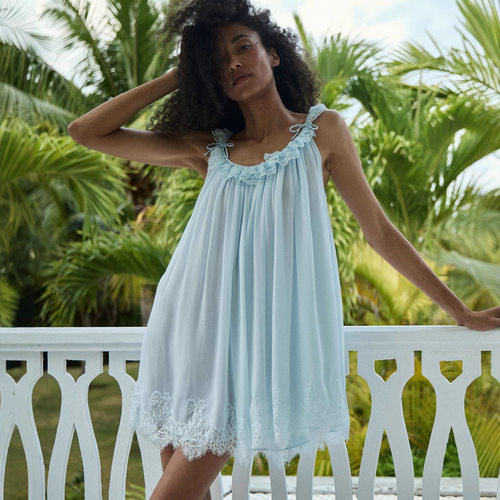 圆领无袖女士连衣裙    Round neck sleeveless women's dress