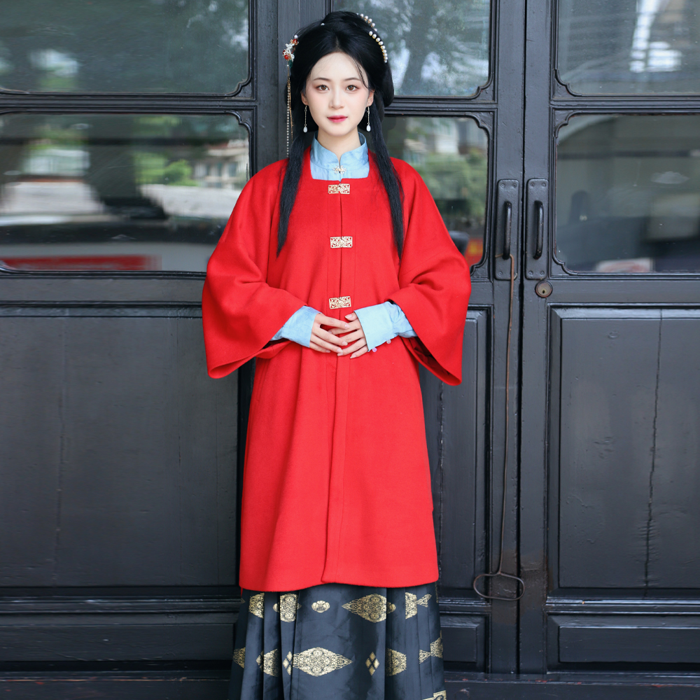 彩云涧原创汉服喜气洋洋长款方领半袖外套弓袋袖短衫樗蒲文马面裙