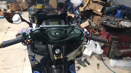 雅马哈nmax155糖豆开关 科赛诺发光开关 冷门艺术改装件