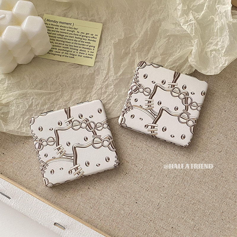 半个朋友可爱卡通表情线条凯蒂