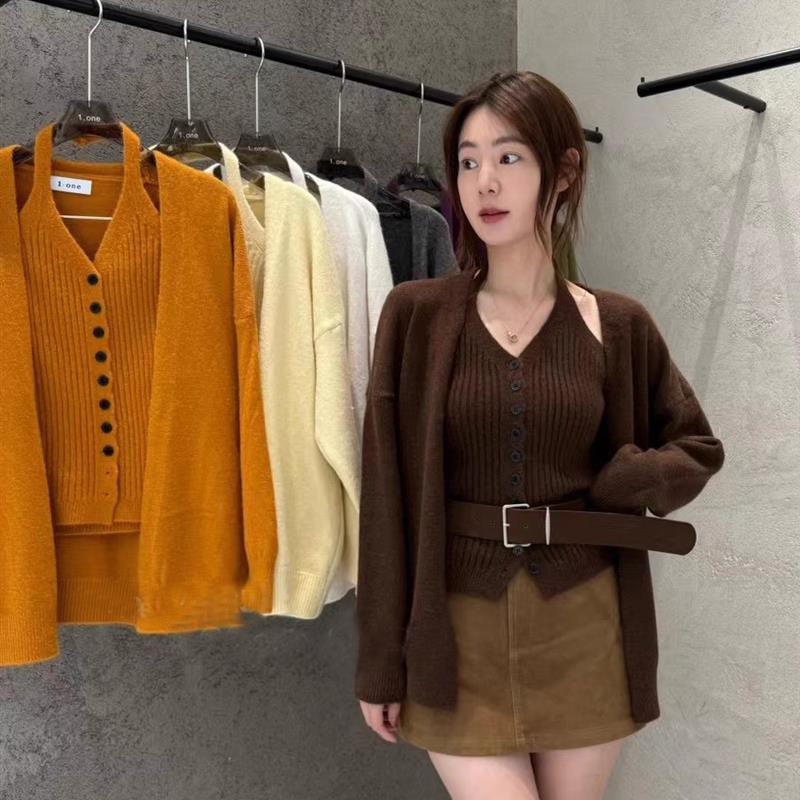 韩系针织衫女两件套秋冬V领设计感挂脖背心吊带毛衣外套穿搭套装