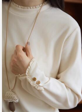 圆圆 【小花微醺】百搭细腻绒感长袖圆领花边袖打底衫 YY 6893