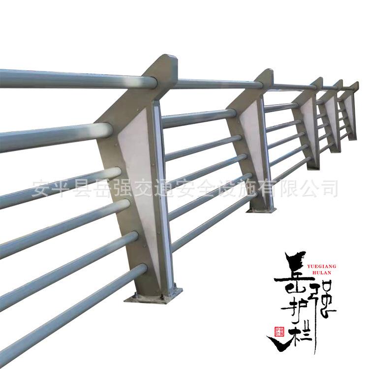 桥梁上带灯光的护栏河边上的跑马灯栈道桥梁护栏安全隔离护栏