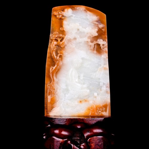 天然黄龙玉玉如来摆件云南天然黄龙玉精雕玉佛摆件带底座证书