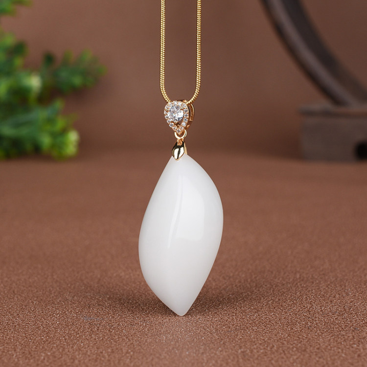 天然和田玉白玉玉坠吊坠油润饱满羊脂级白玉随形吊坠女款项链