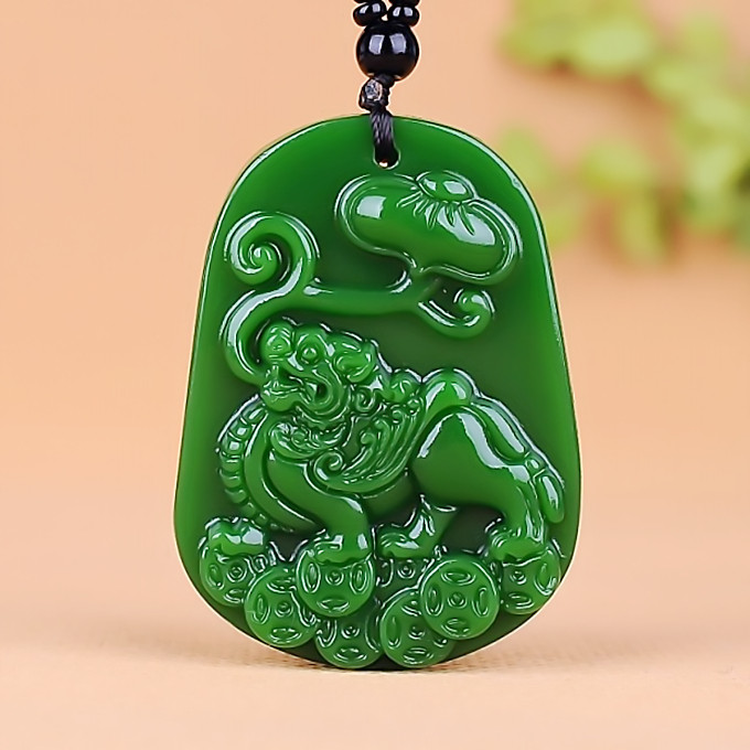 天然和田玉碧玉麒麟献宝吊坠菠菜绿玉石招财纳福项链挂件平安牌