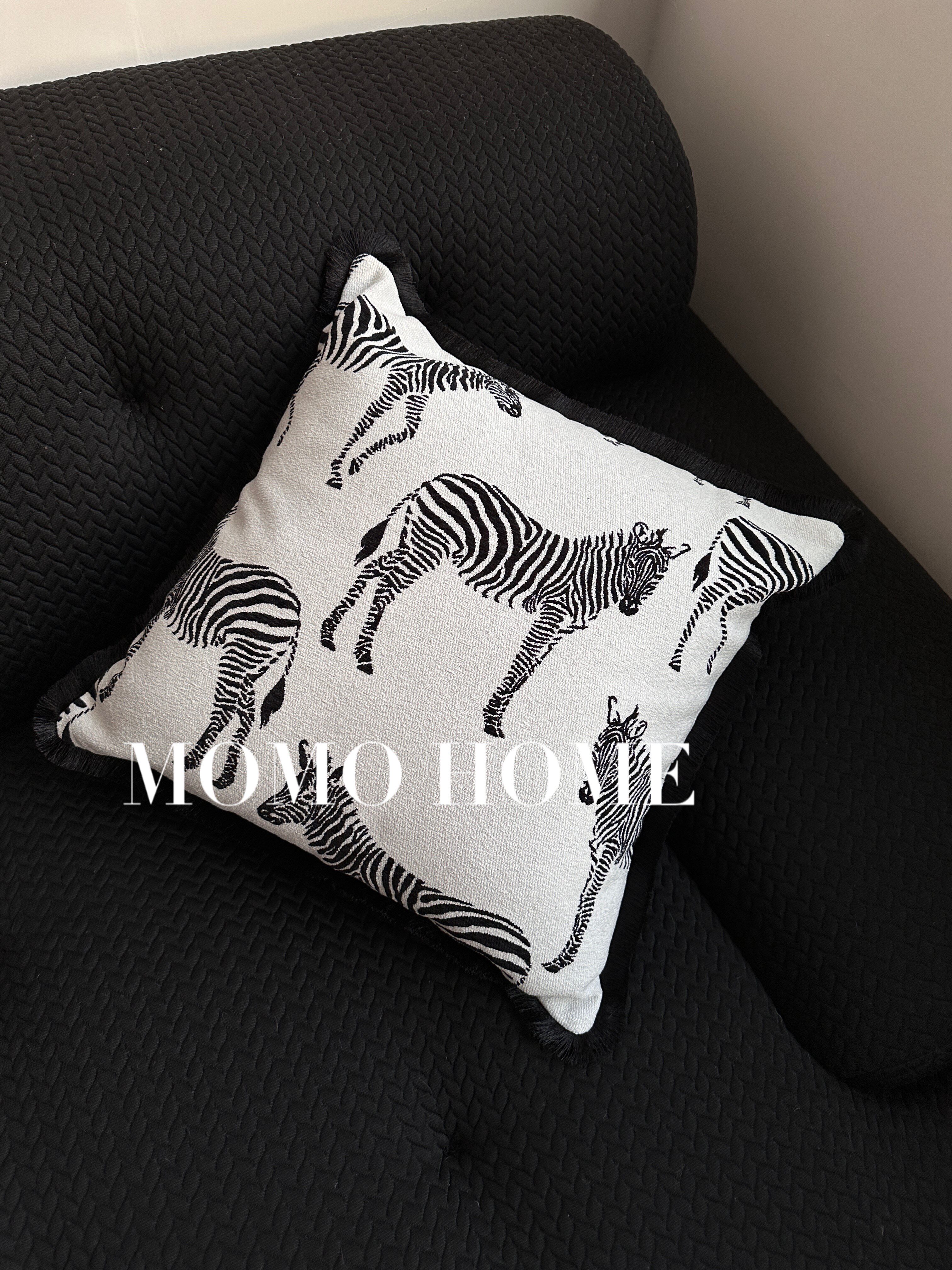 MOMO HOME家居法式感客厅沙发靠垫抱枕样板间