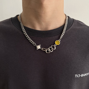 原创小众设计嘻哈笑脸星球拼接项链男潮女ins钛钢古巴锁骨链