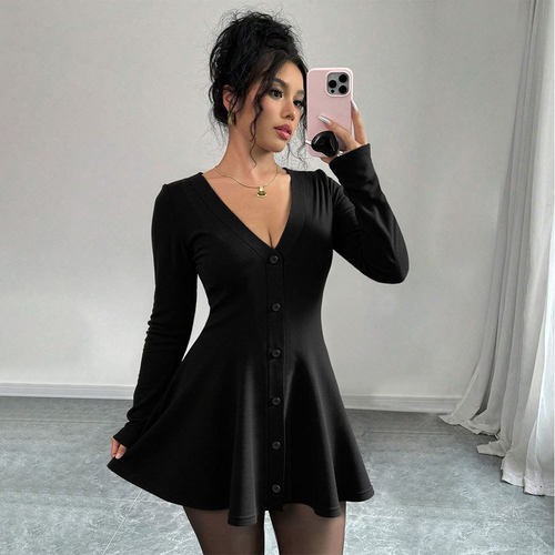 V-neck long sleeved jumpsuit short skirt  V领长袖连衣短裙