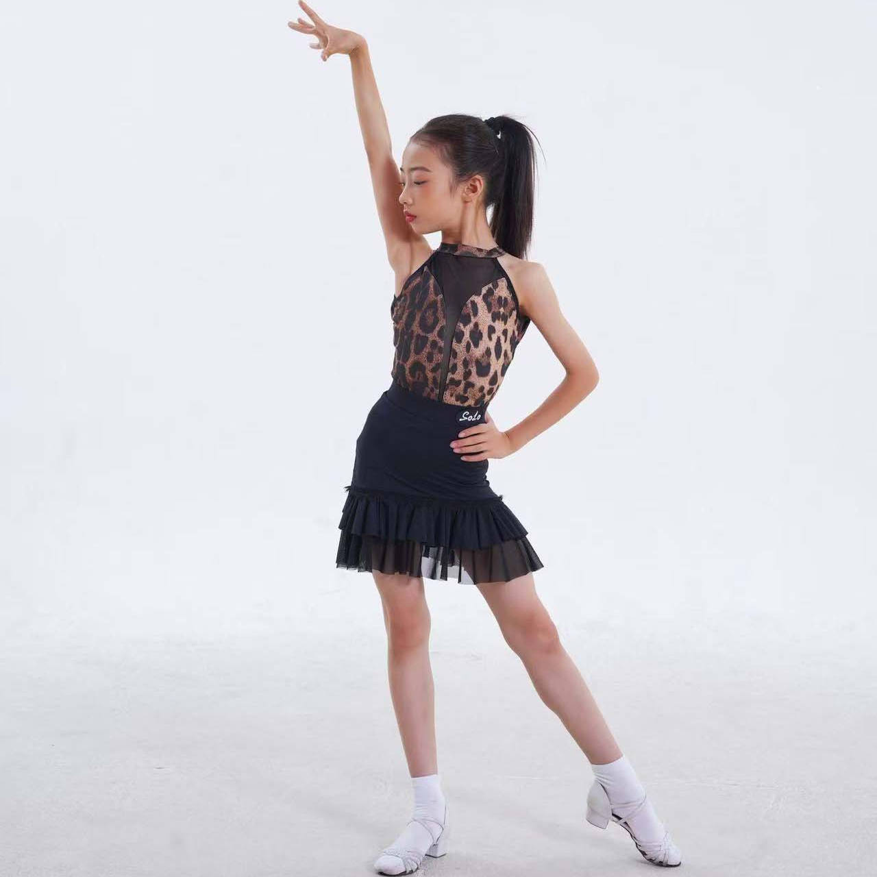 SOLO拉丁舞练功服2025年夏季新款豹纹漏背上衣专业舞蹈训练服套装