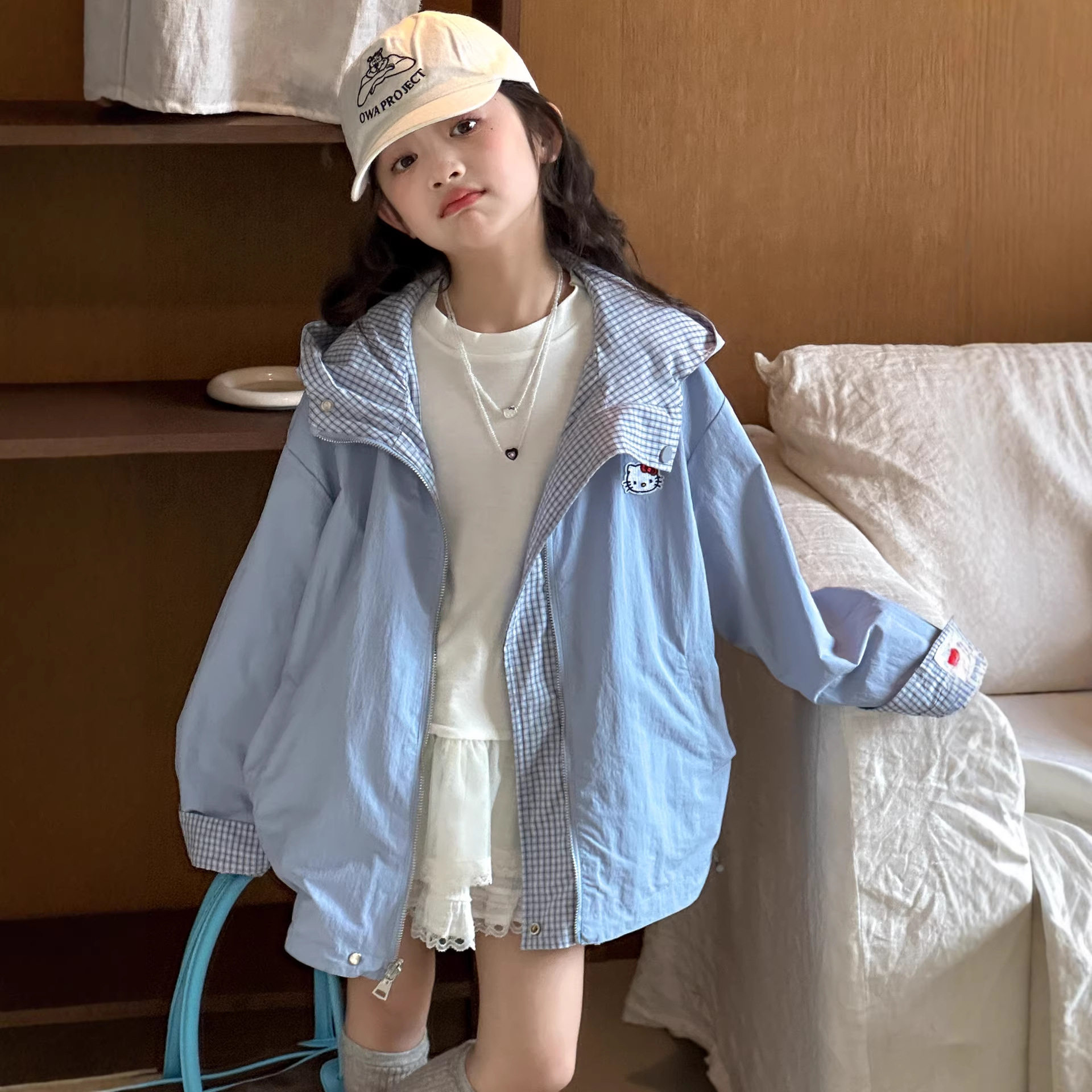 小红鱼女童冲锋衣外套春装2026春秋款连帽上衣儿童两面穿衣服亲子