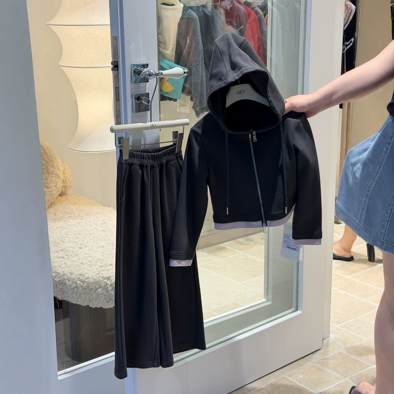 女童休闲慵懒运动服套装2026早秋新儿童韩系连帽卫衣直筒裤两件套