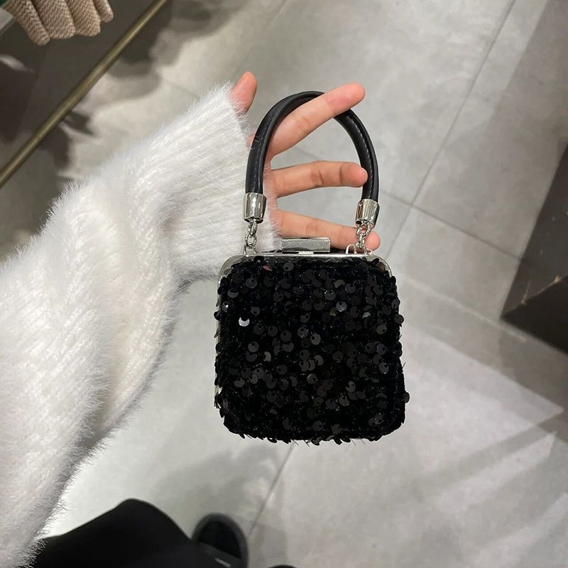 新款2024晚礼服可爱迷你时尚亮片斜挎包链条手提包百搭轻便小方包