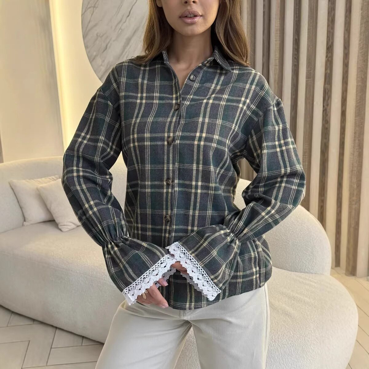 Collar plaid button up long sleevedshirt翻领格纹纽扣长袖衬衫