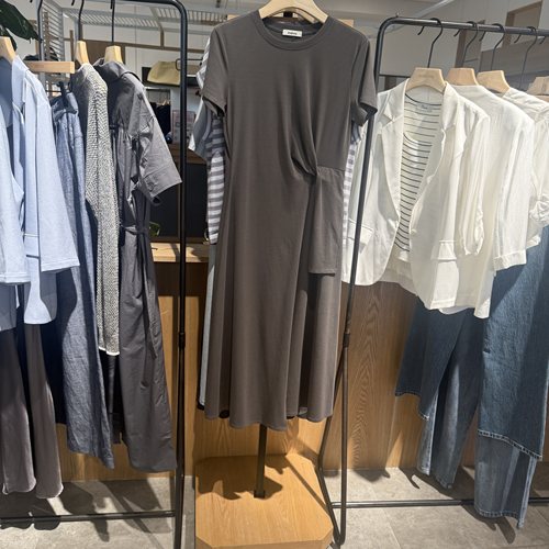 indiciaF2B5LQ229N专柜正品标记女装棉休闲设计感连衣裙吊牌价789