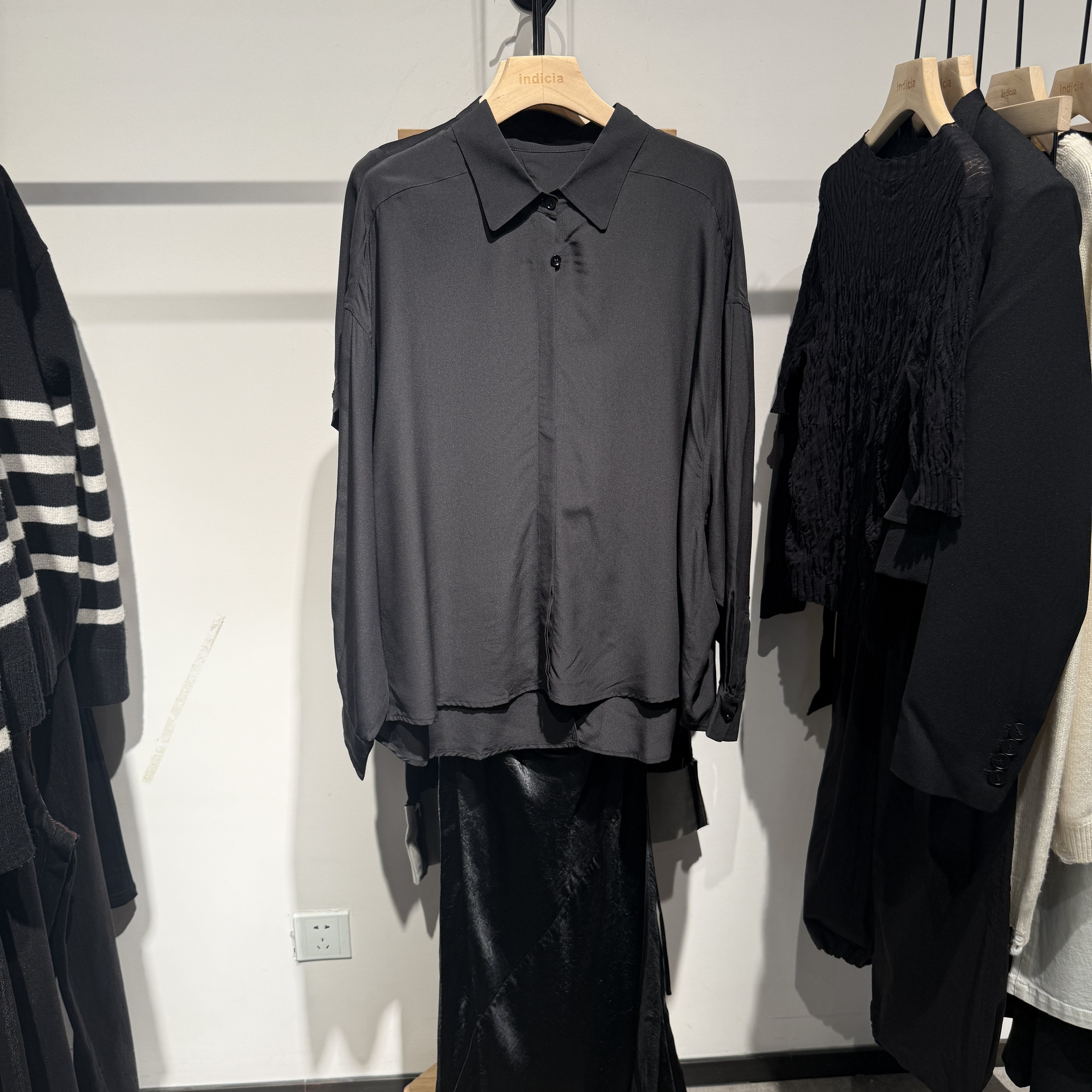 indiciaF2B5CS195N专柜正品标记女装桑蚕丝长袖真丝衬衫吊牌1189