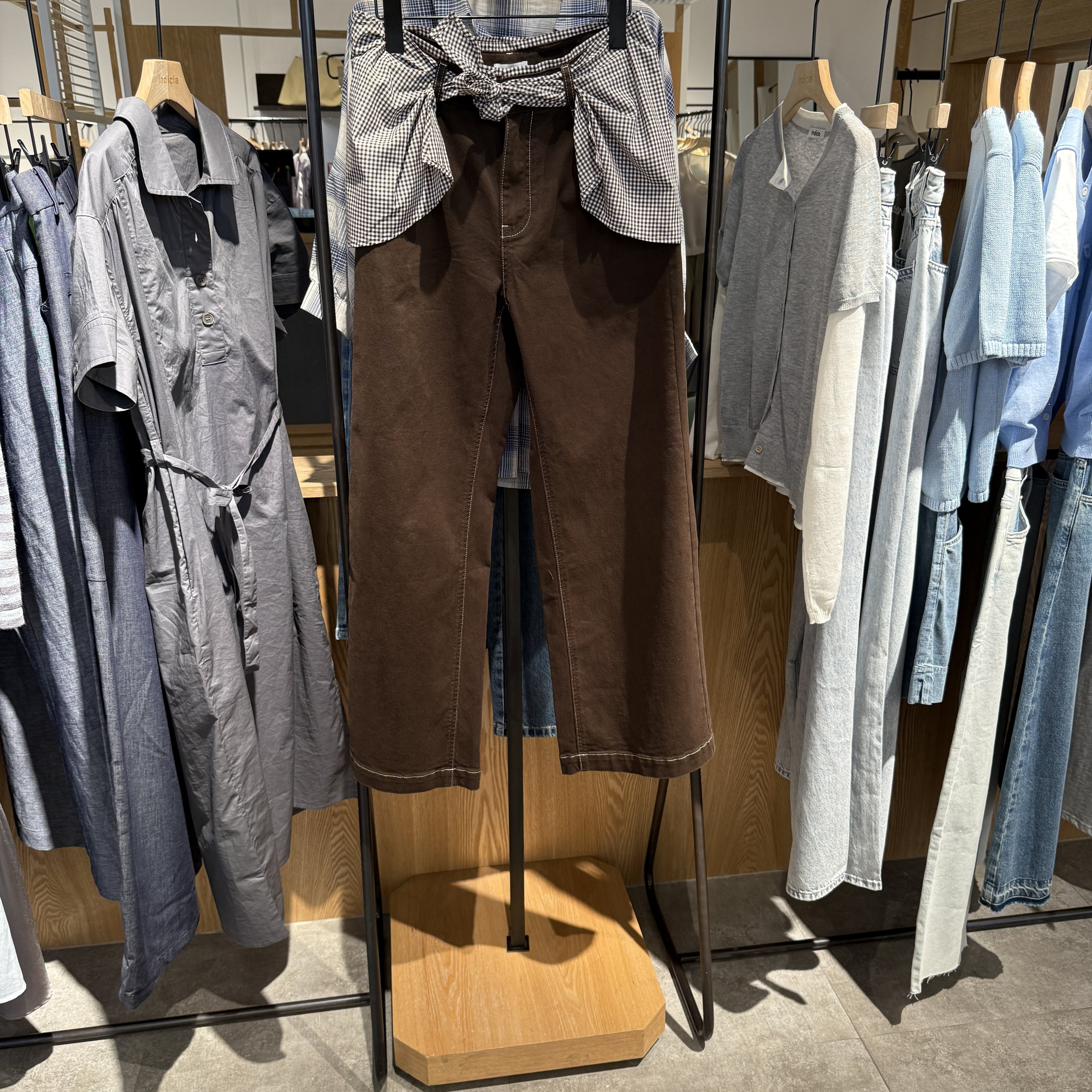 the indiciaL2A6NK001-1专柜正品标记女装牛仔裤显瘦吊牌价799