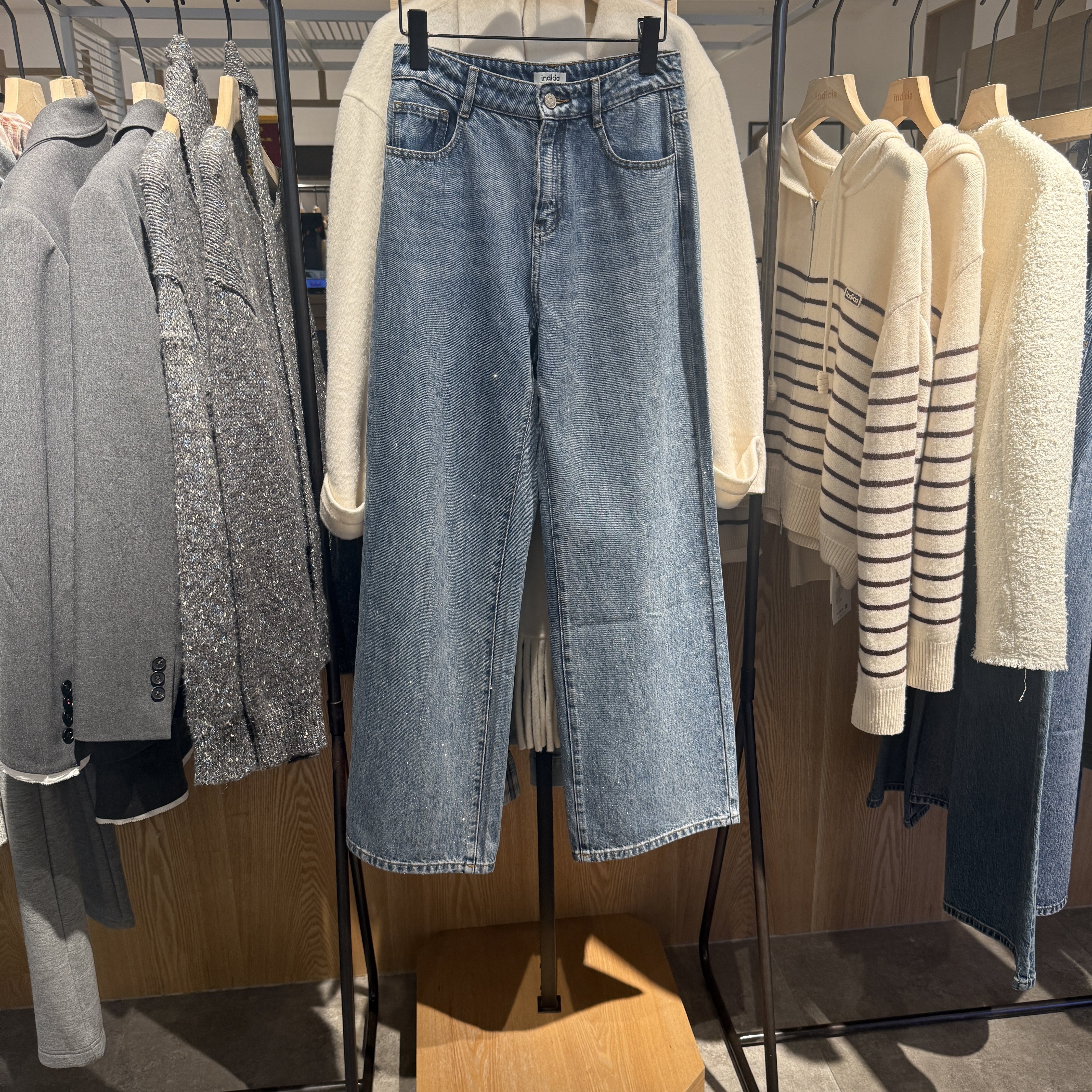 indiciaF2A5NK002F专柜正品标记女装百搭直筒牛仔阔腿裤吊牌价799