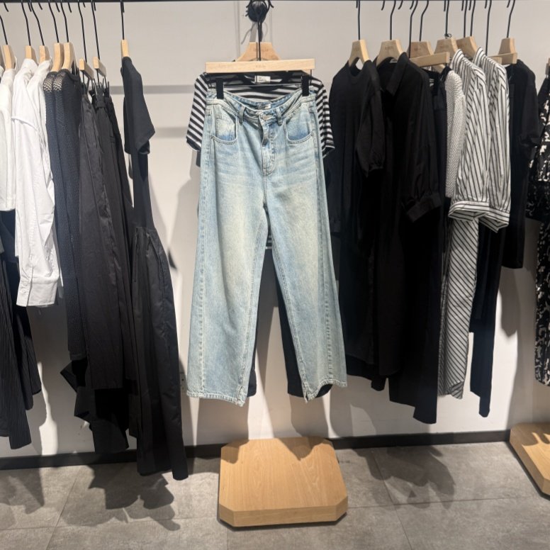 indicia6B405NK292F专柜正品标记女装休闲百搭牛仔裤吊牌价789