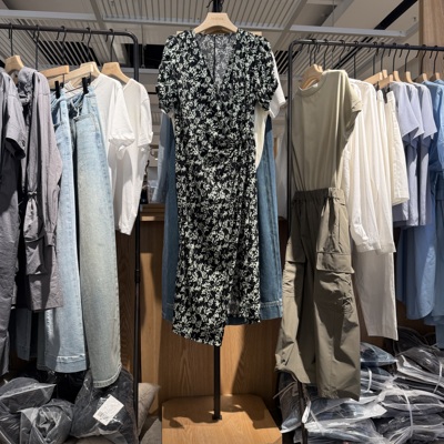 indicia6B406LQ387F专柜正品标记女装v领棉碎花连衣裙吊牌价869