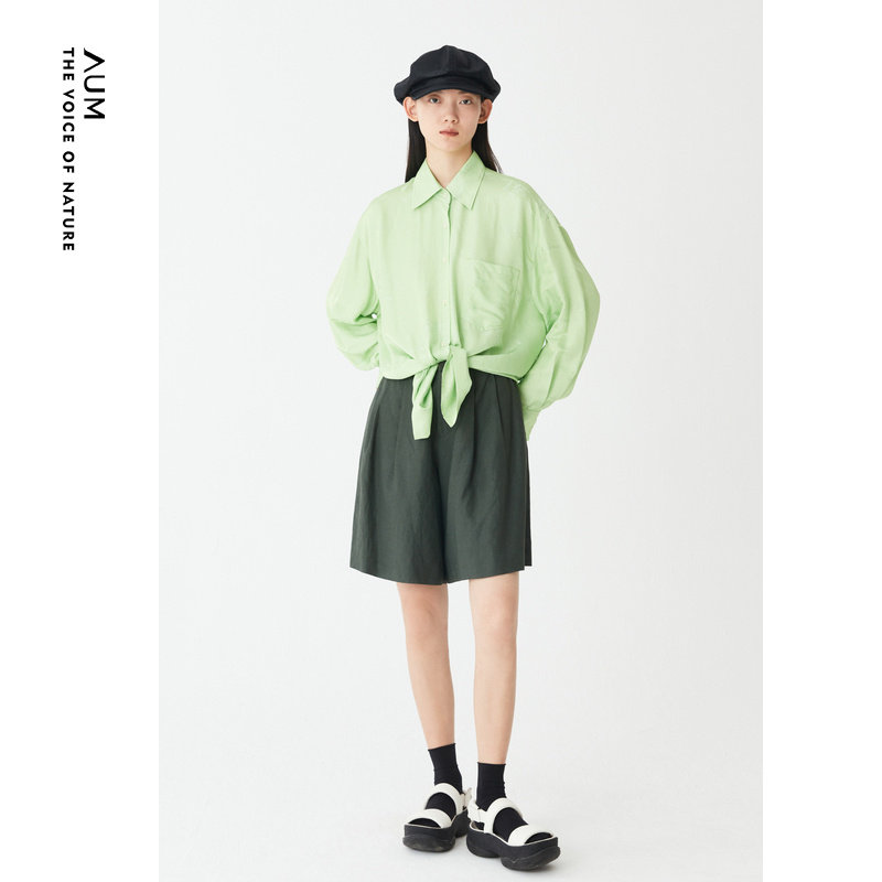 【会员价695元】AUM噢姆秋季浅绿色翻领宽松衬衫通勤简约提花上衣
