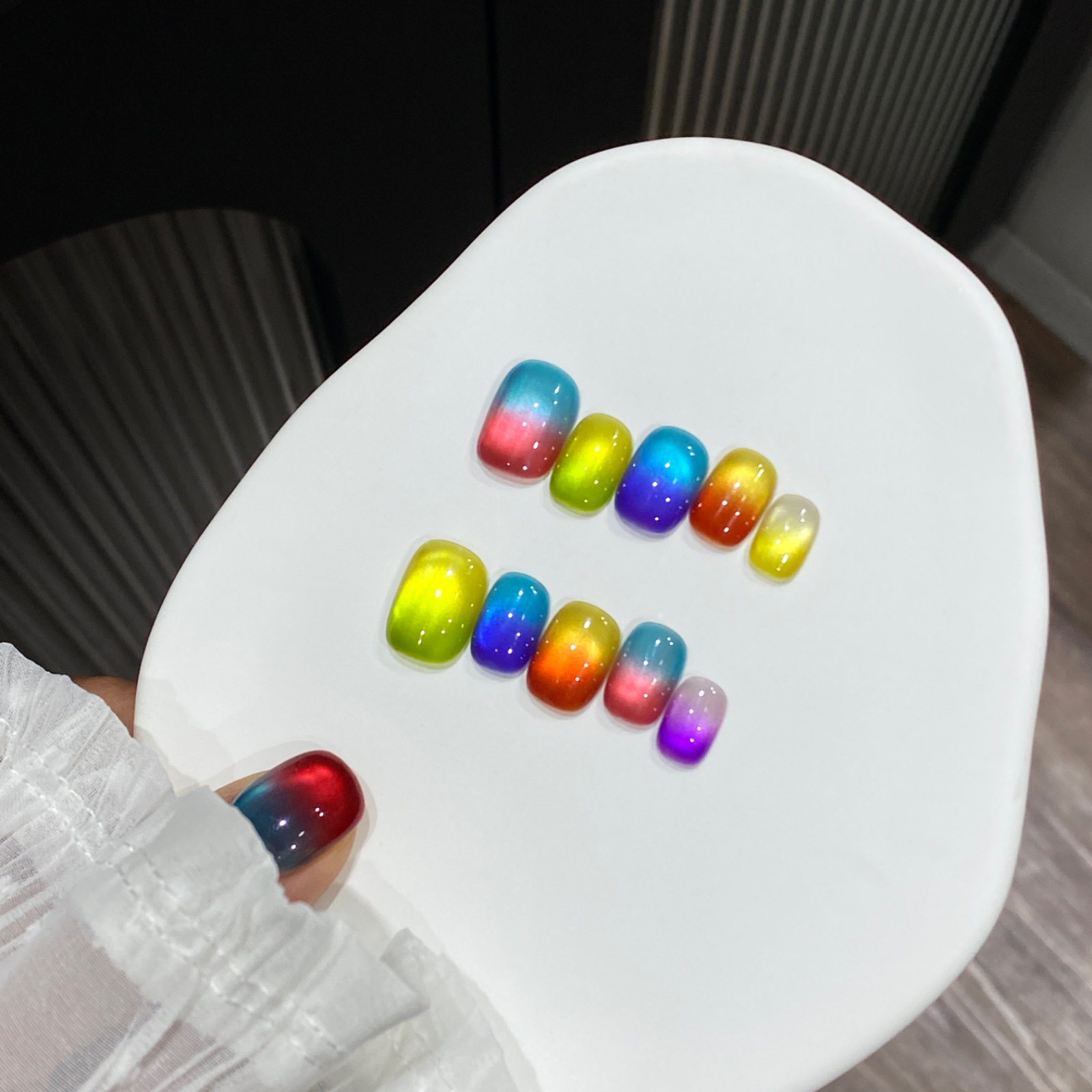 奥勉 纯手工穿戴甲彩虹硬糖玻璃珠猫眼春夏可爱美甲超酷炫