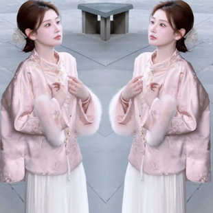 温柔新中式风套装女2025 冬季新款轻奢粉色刺绣上衣 半身裙两件套