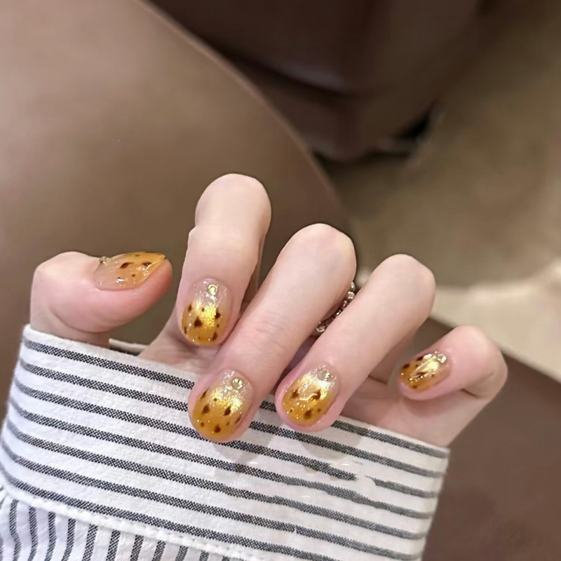 秋冬甜酷琥珀豹纹短甲猫眼显白