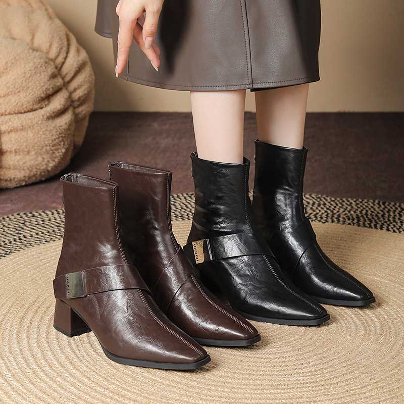 6618-6 软皮靴子女秋冬季新款方头高跟短靴复古风抓皱裸靴皮带扣