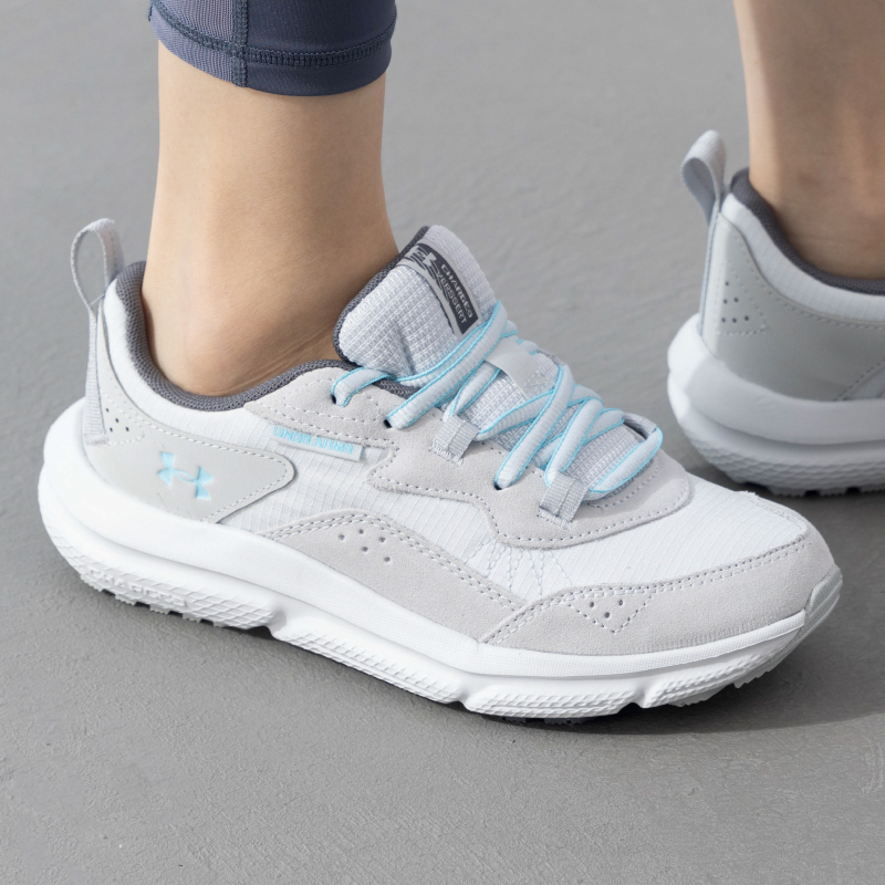 安德玛官方女鞋24冬季新款运动跑鞋Charged Verssert 2减震跑步鞋